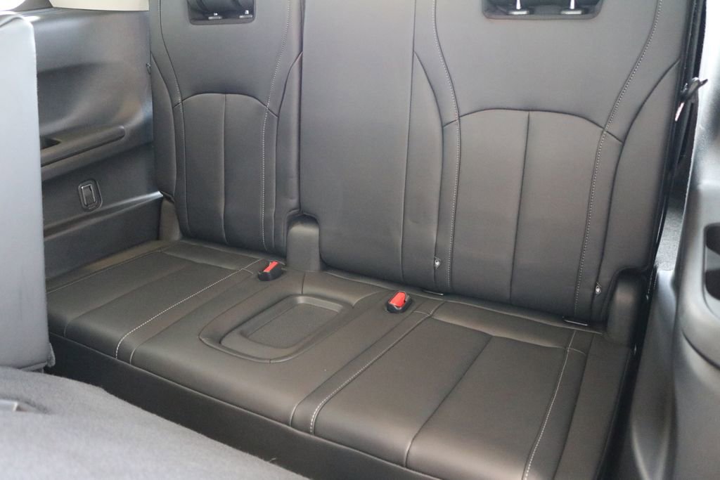 Certified 2025 INFINITI QX60 Luxe image 27