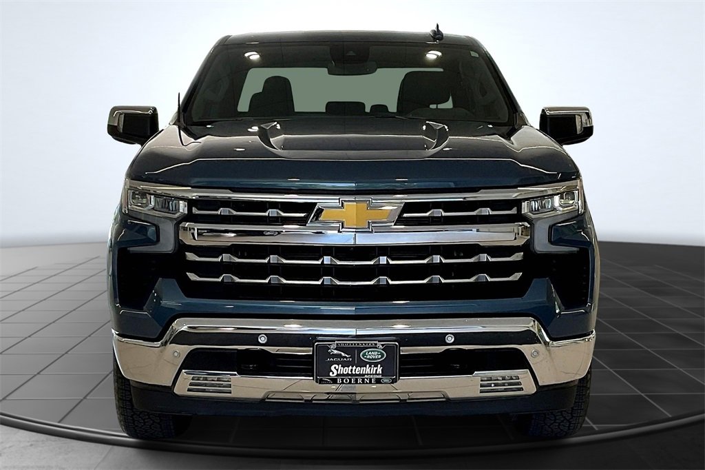 Used 2024 Chevrolet Silverado 1500 LTZ w/ Z71 Off-Road Package image 3