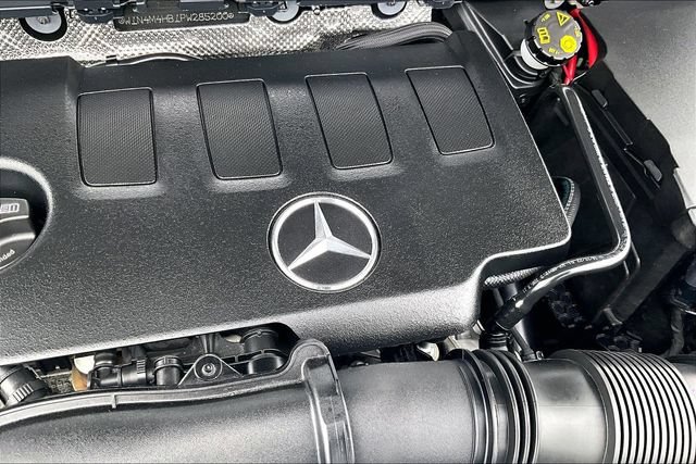 Certified 2023 Mercedes-Benz GLB 250 4MATIC w/ Premium Package image 29