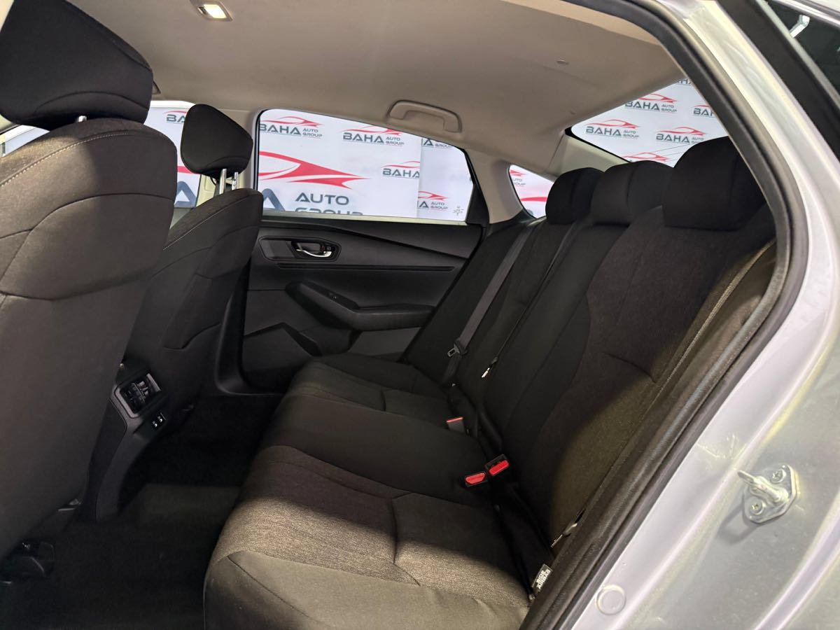 Used 2025 Honda Accord LX image 32