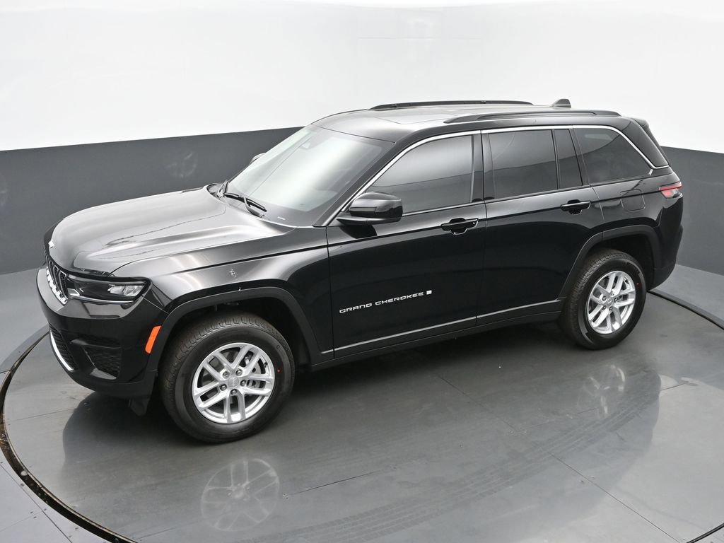 New 2025 Jeep Grand Cherokee Laredo X w/ Luxury Tech Group I image 15