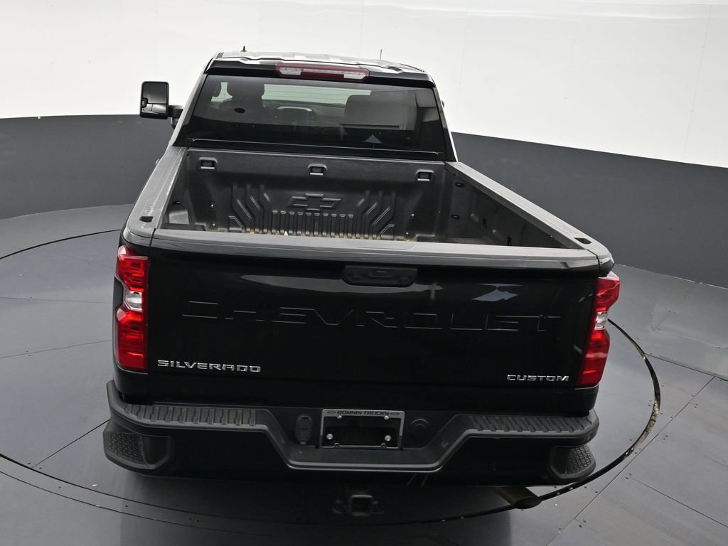 Used 2023 Chevrolet Silverado 2500 Custom w/ Custom Value Package image 16