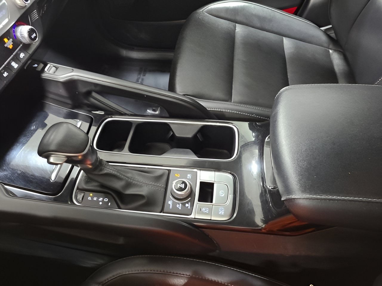 Used 2023 Kia Telluride S AWD/4WD image 30