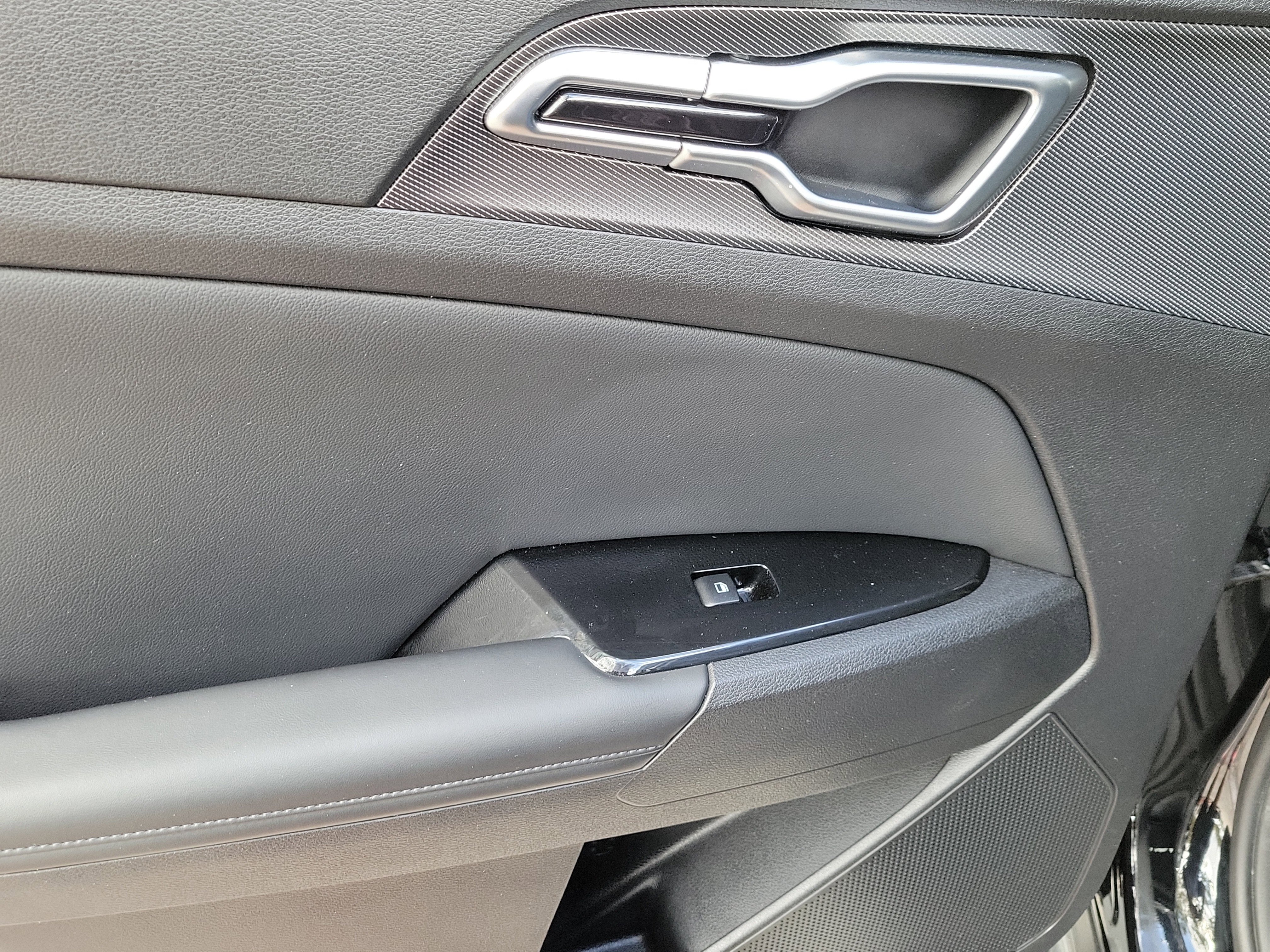 Used 2023 Kia Sportage SX image 11