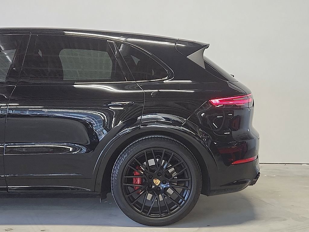 Certified 2023 Porsche Cayenne GTS image 7