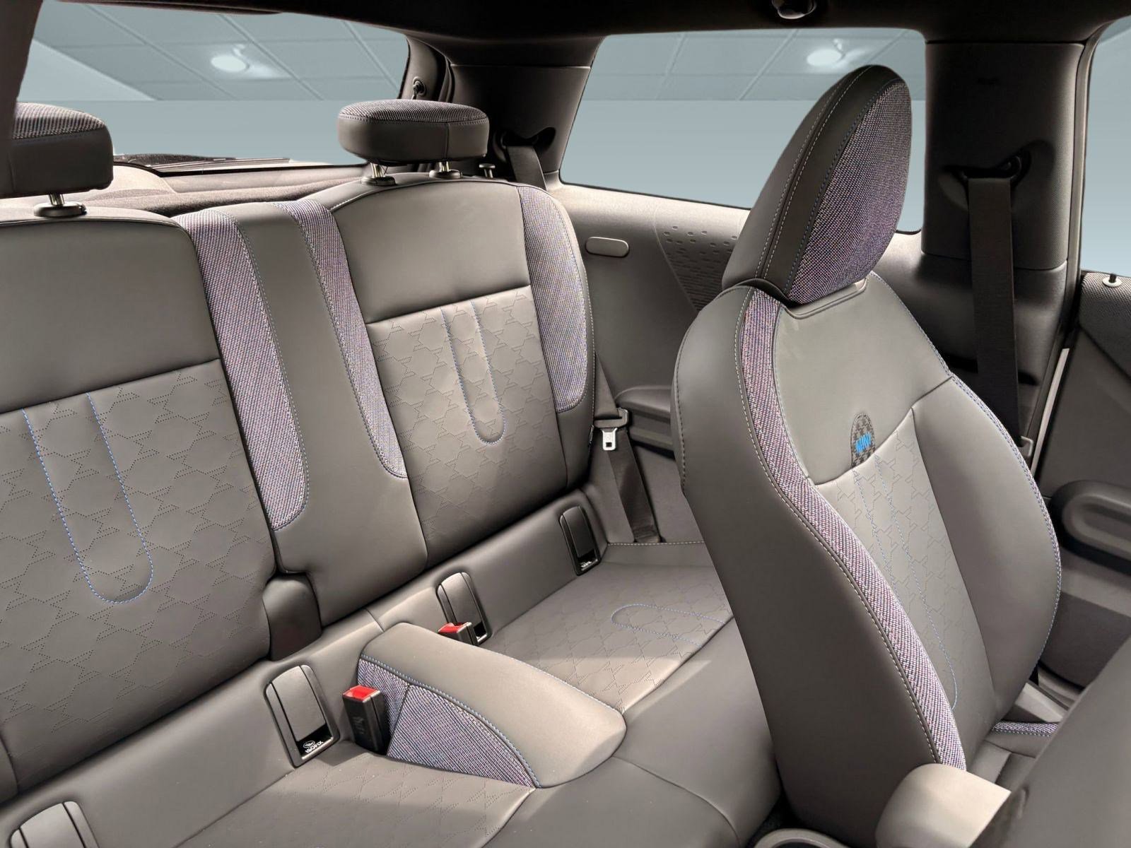 New 2026 MINI Cooper S image 25