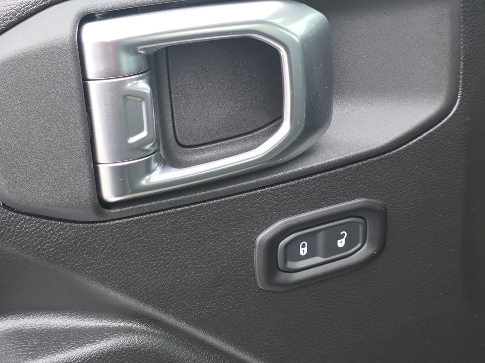 New 2026 Jeep Wrangler Sport image 17