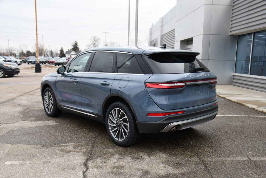 Used 2023 Lincoln Corsair Reserve w/ Equipment Group 201A image 4