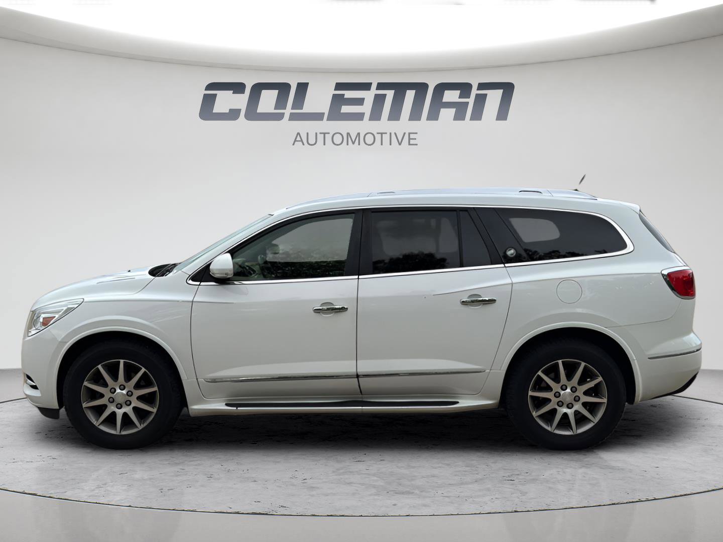 Used 2017 Buick Enclave Leather AWD/4WD image 2
