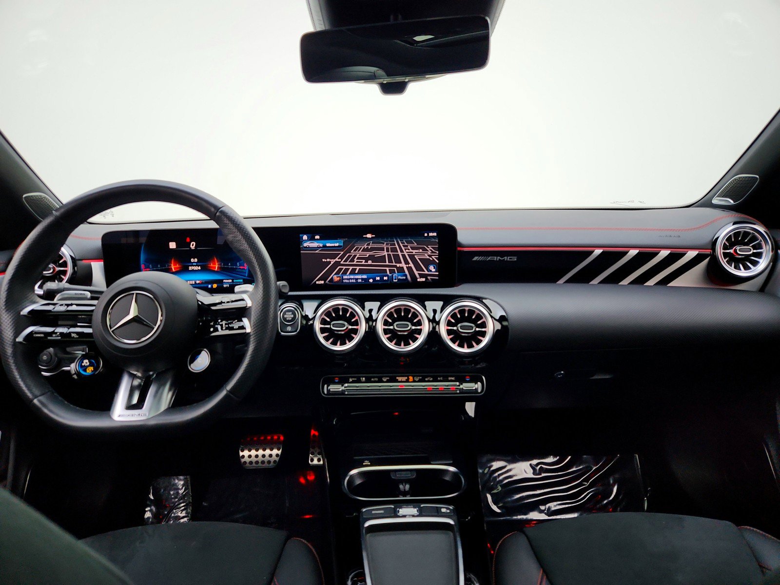 Certified 2024 Mercedes-Benz CLA 35 AMG 4MATIC image 29