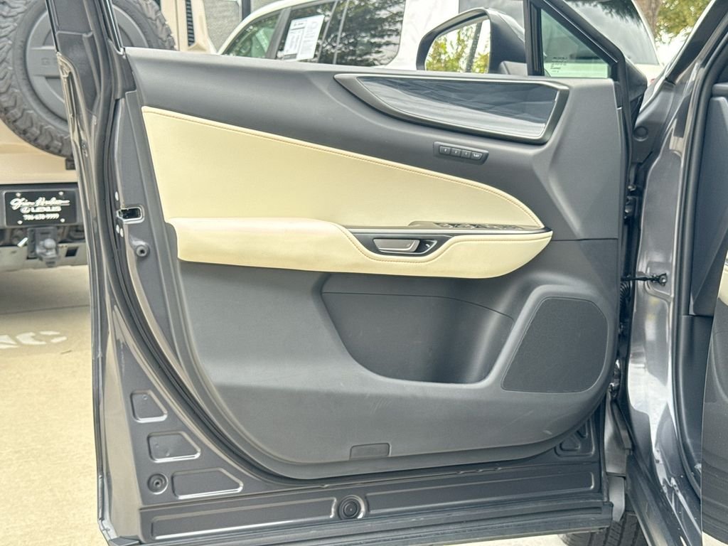 Used 2024 Lexus NX 250 FWD w/ Towing Package (2000 Lbs) image 13