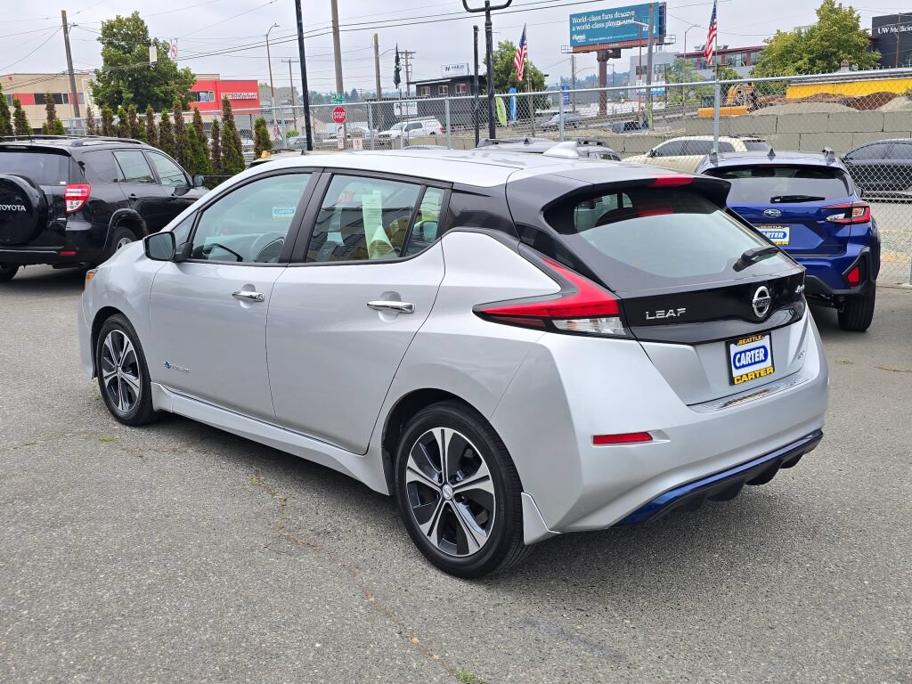 Used 2018 Nissan Leaf SV w/ Protection Package FWD image 5