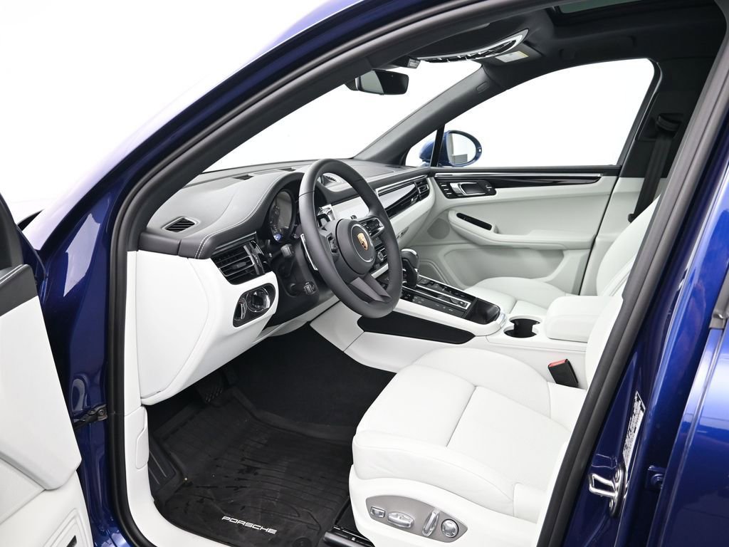 Certified 2026 Porsche Macan S image 4