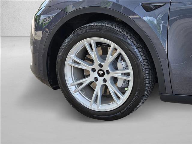 Used 2021 Tesla Model Y Long Range AWD/4WD image 9