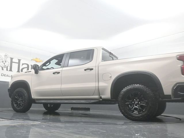 New 2026 Chevrolet Silverado 1500 ZR2 w/ Dark Appearance Package AWD/4WD image 33