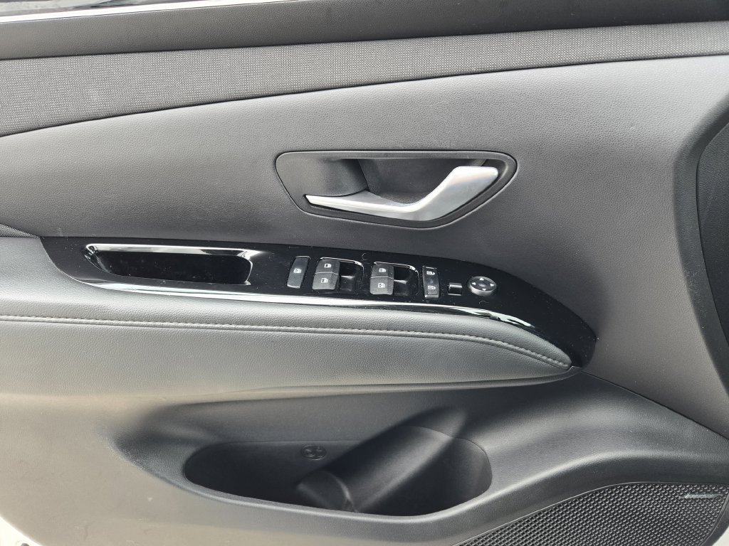 Used 2024 Hyundai Tucson Limited FWD image 18
