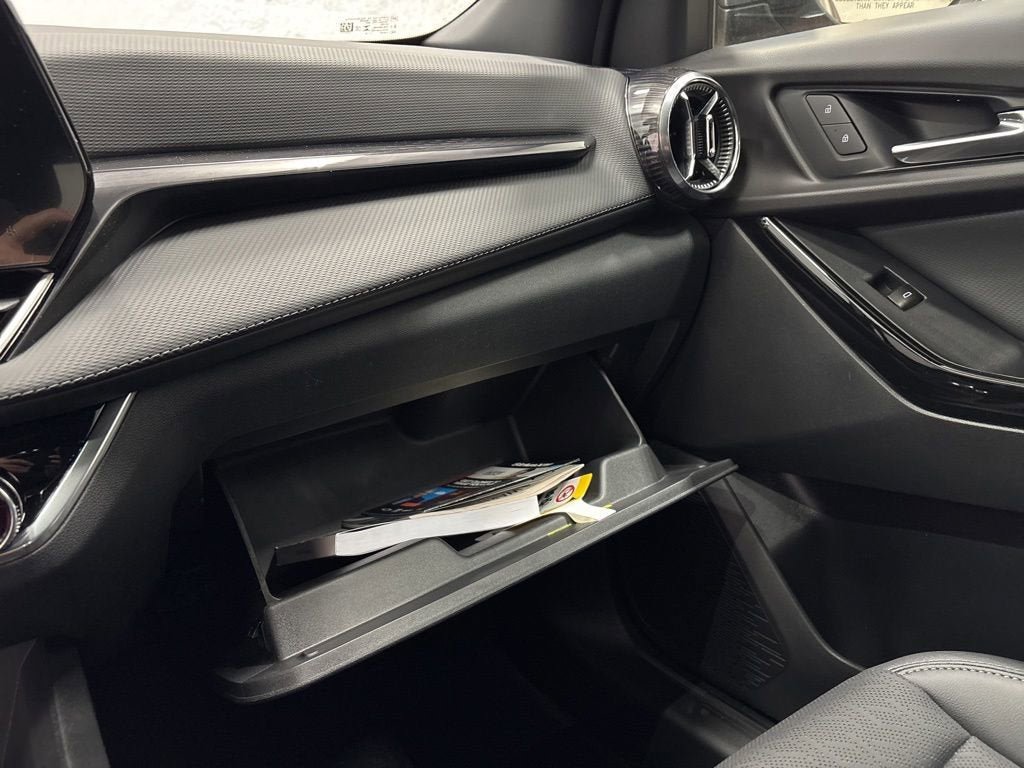 New 2026 Chevrolet Equinox LT w/ Convenience Package II FWD image 22