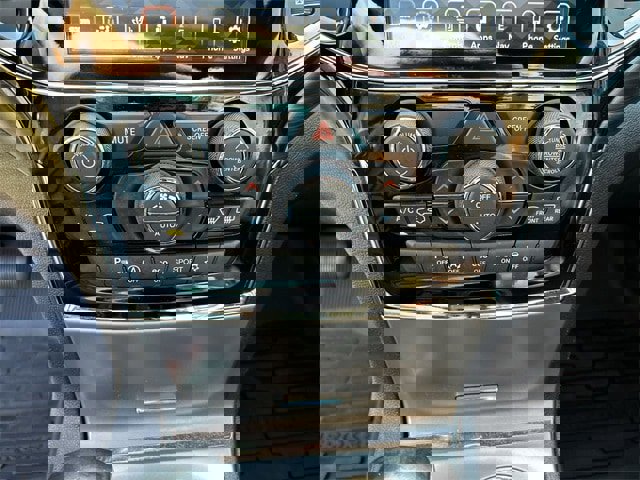 Certified 2020 Jeep Grand Cherokee Altitude image 21