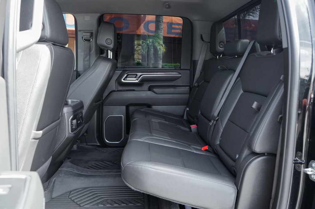 Used 2024 Chevrolet Silverado 2500 LTZ w/ LTZ Premium Package AWD/4WD image 35