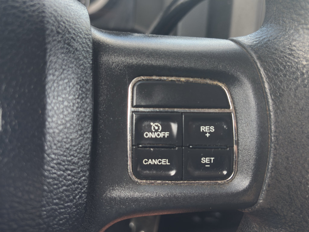 Used 2014 RAM 2500 Tradesman w/ Chrome Appearance Group AWD/4WD image 17