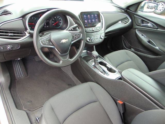 Used 2025 Chevrolet Malibu LT FWD image 11