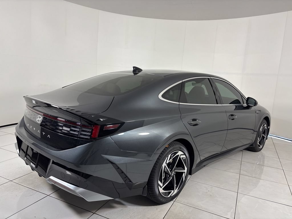 New 2026 Hyundai Sonata SEL FWD image 5