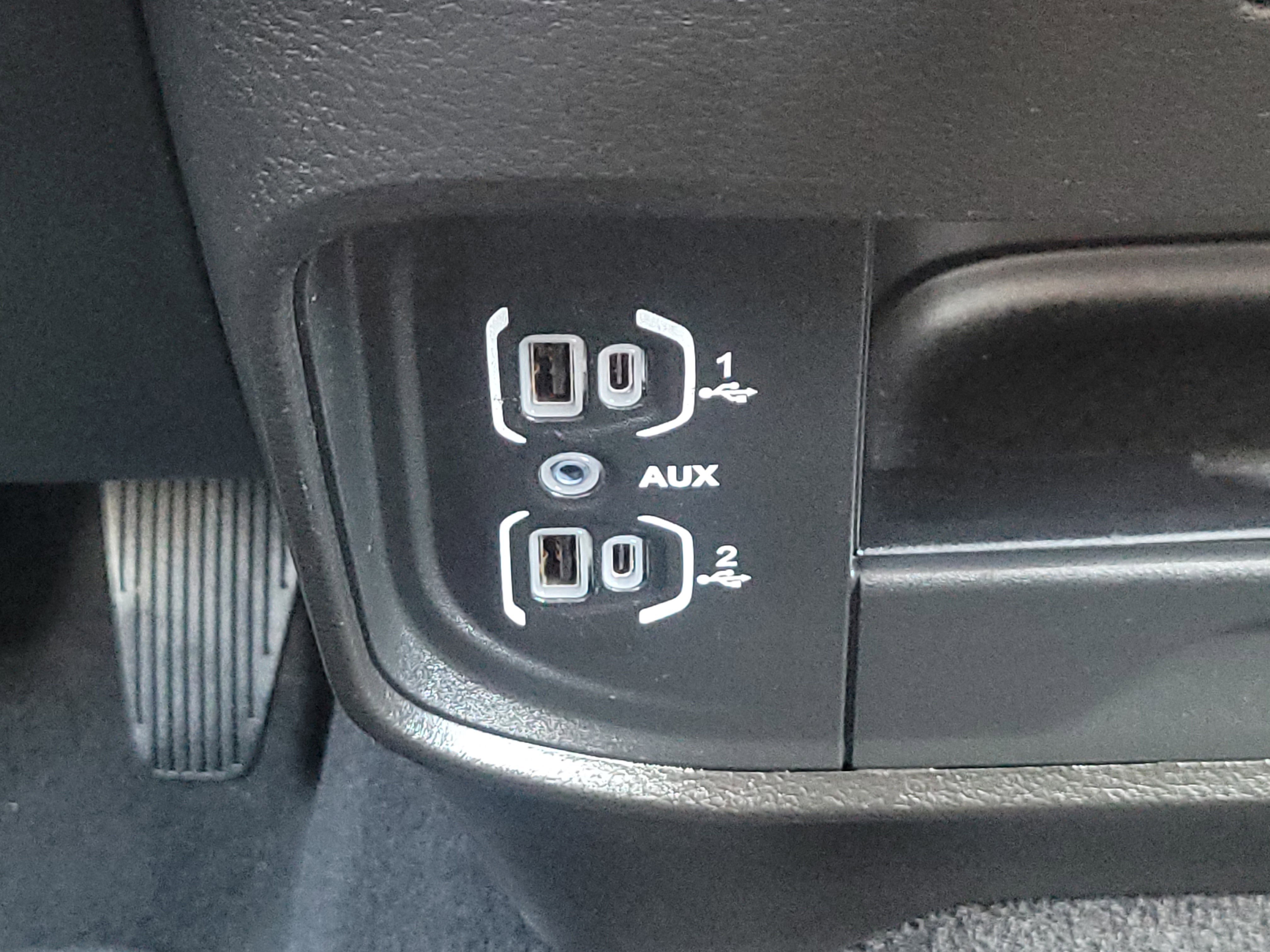 Used 2024 RAM 3500 Big Horn image 22