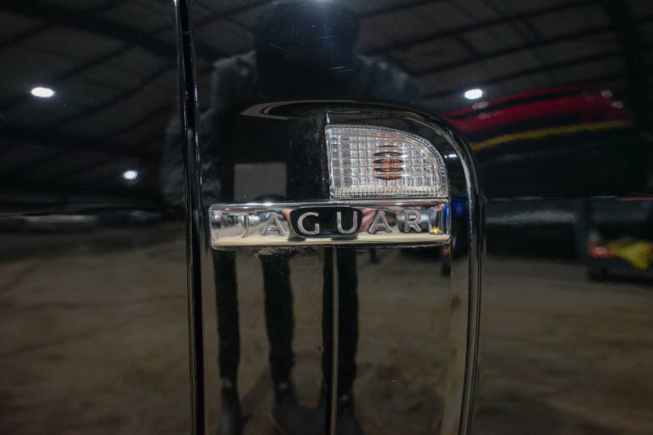 Used 2007 Jaguar XK Coupe image 25