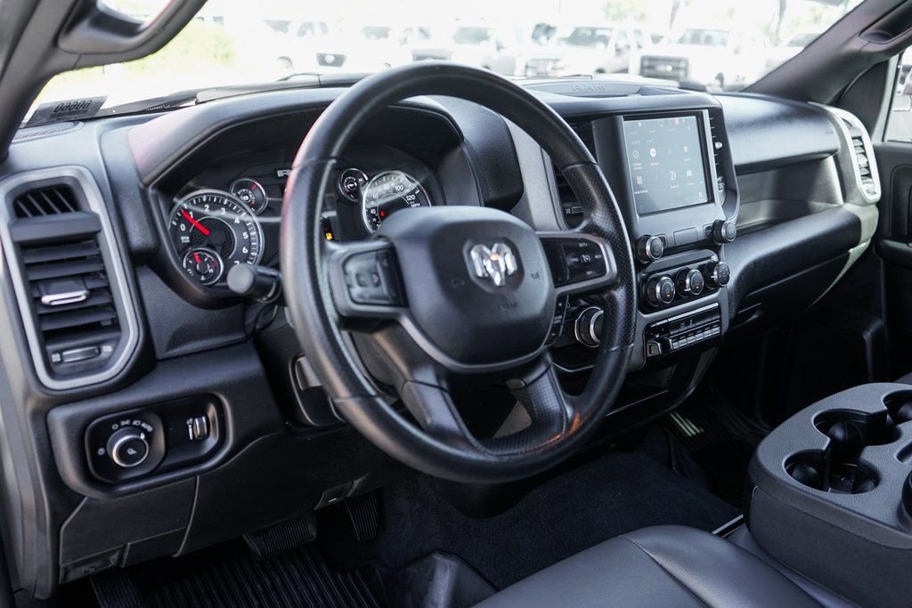 Used 2024 RAM 2500 Tradesman w/ Chrome Appearance Group image 19