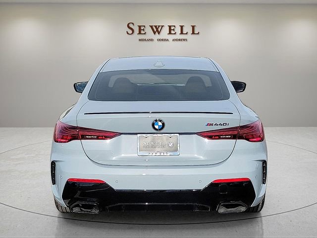 New 2026 BMW M440i Coupe RWD image 4