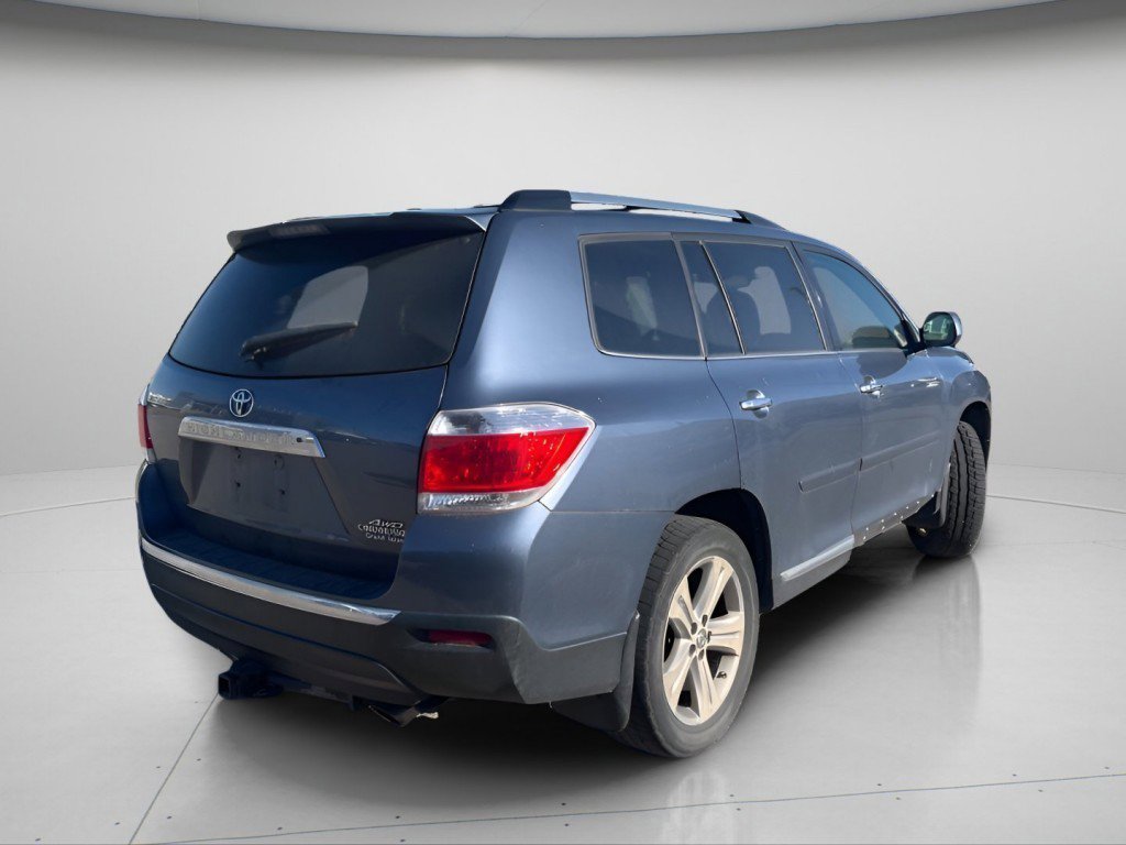 Used 2013 Toyota Highlander Limited w/ Convenience Pkg AWD/4WD image 6