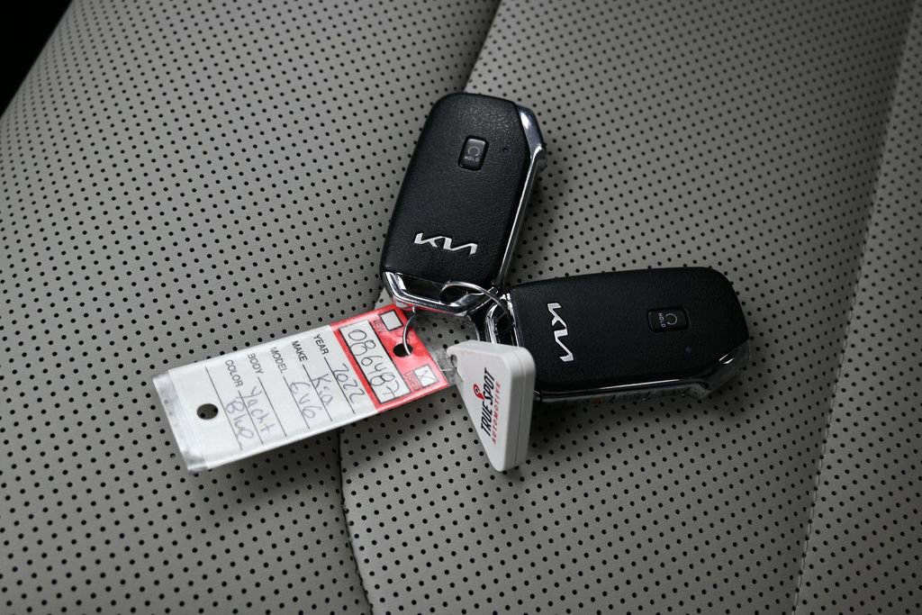 Used 2022 Kia EV6 Wind image 33