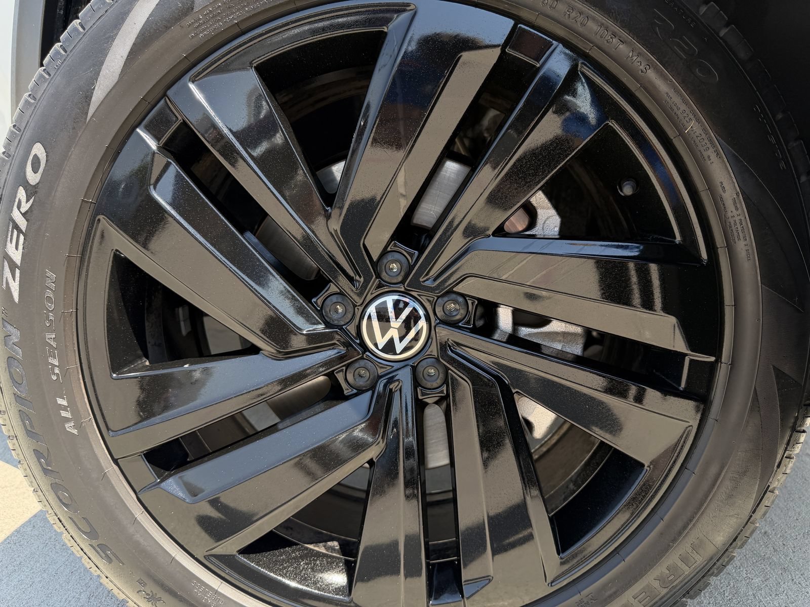 Used 2023 Volkswagen Atlas Cross Sport SE w/ Black Wheel Package FWD image 10