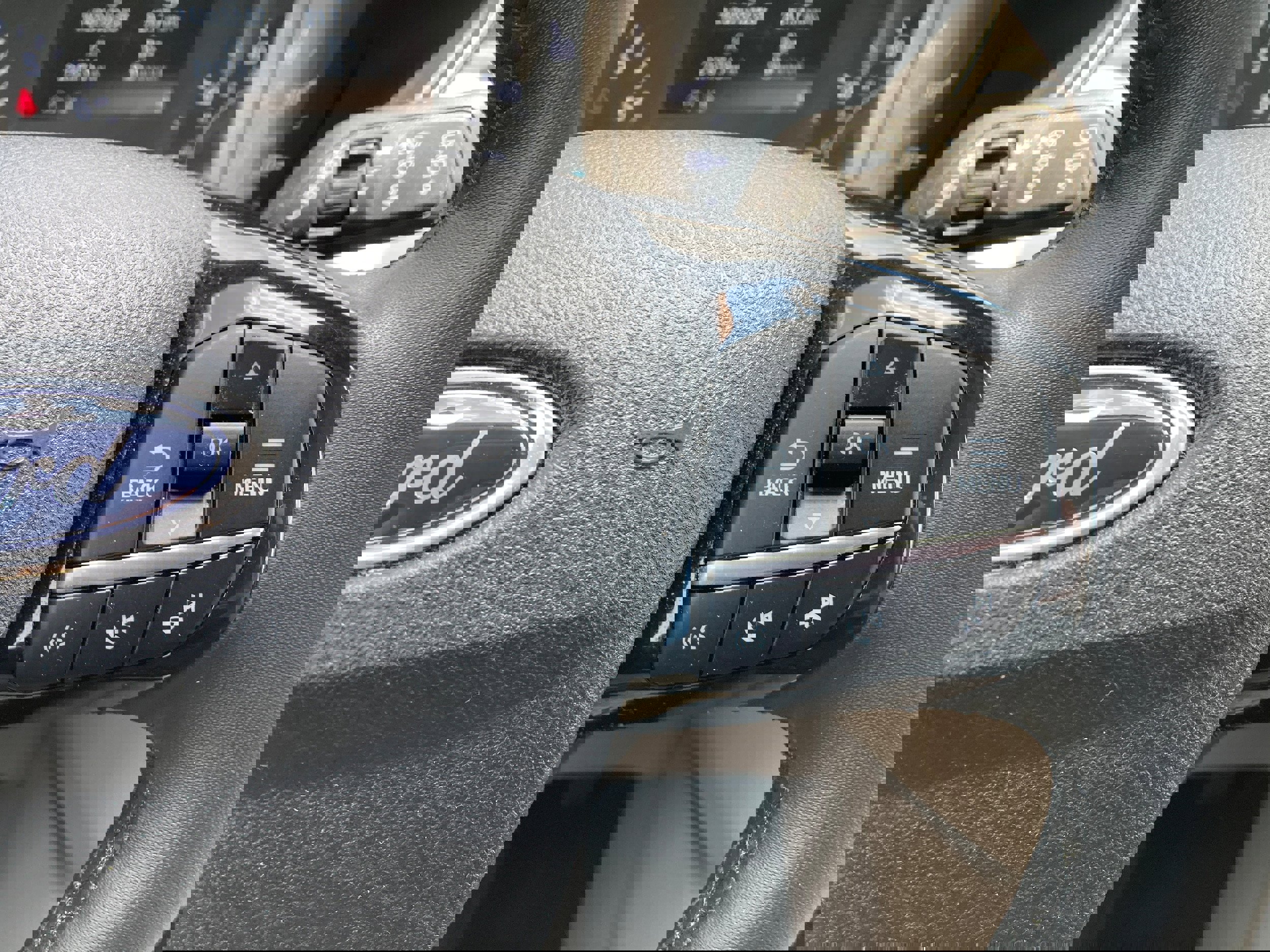 Used 2022 Ford Escape SEL image 19