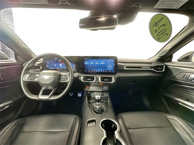 Used 2024 Ford Mustang GT Premium image 3
