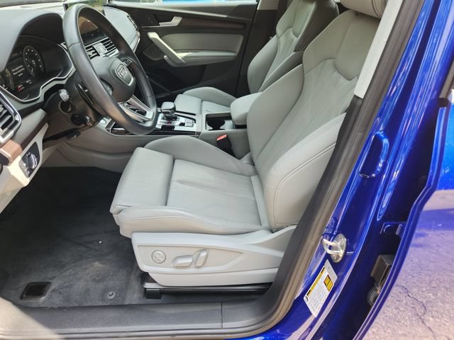 Used 2023 Audi Q5 e Premium Plus w/ Premium Plus Package AWD/4WD image 11