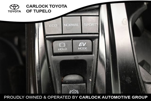 Used 2025 Toyota Camry SE w/ Convenience Package FWD image 35