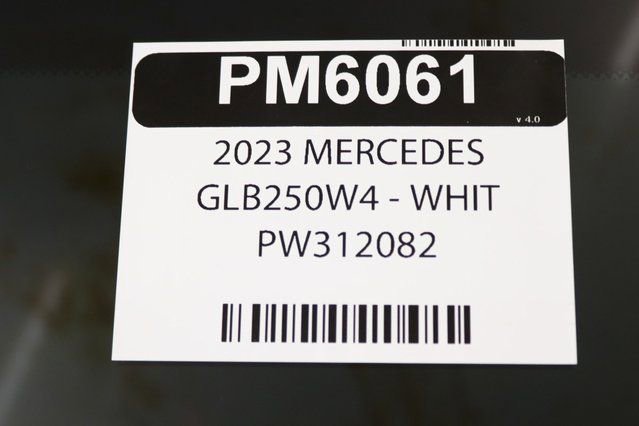 Used 2023 Mercedes-Benz GLB 250 4MATIC image 35