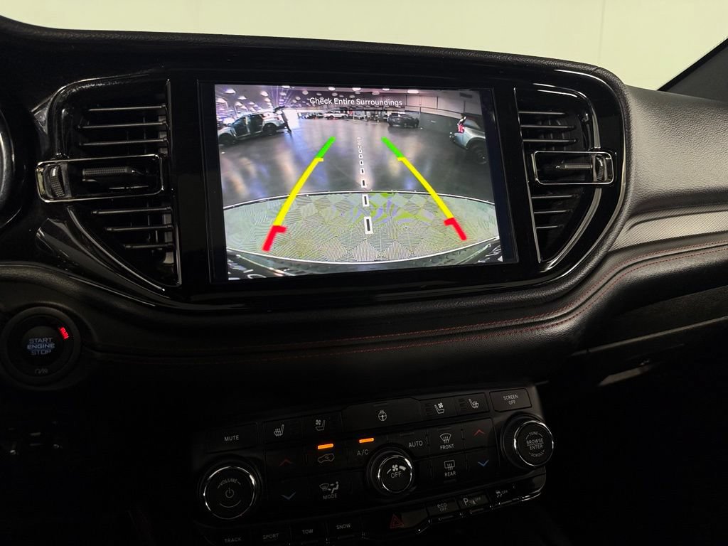 Used 2023 Dodge Durango R/T w/ Tow 'N Go Package AWD/4WD image 19