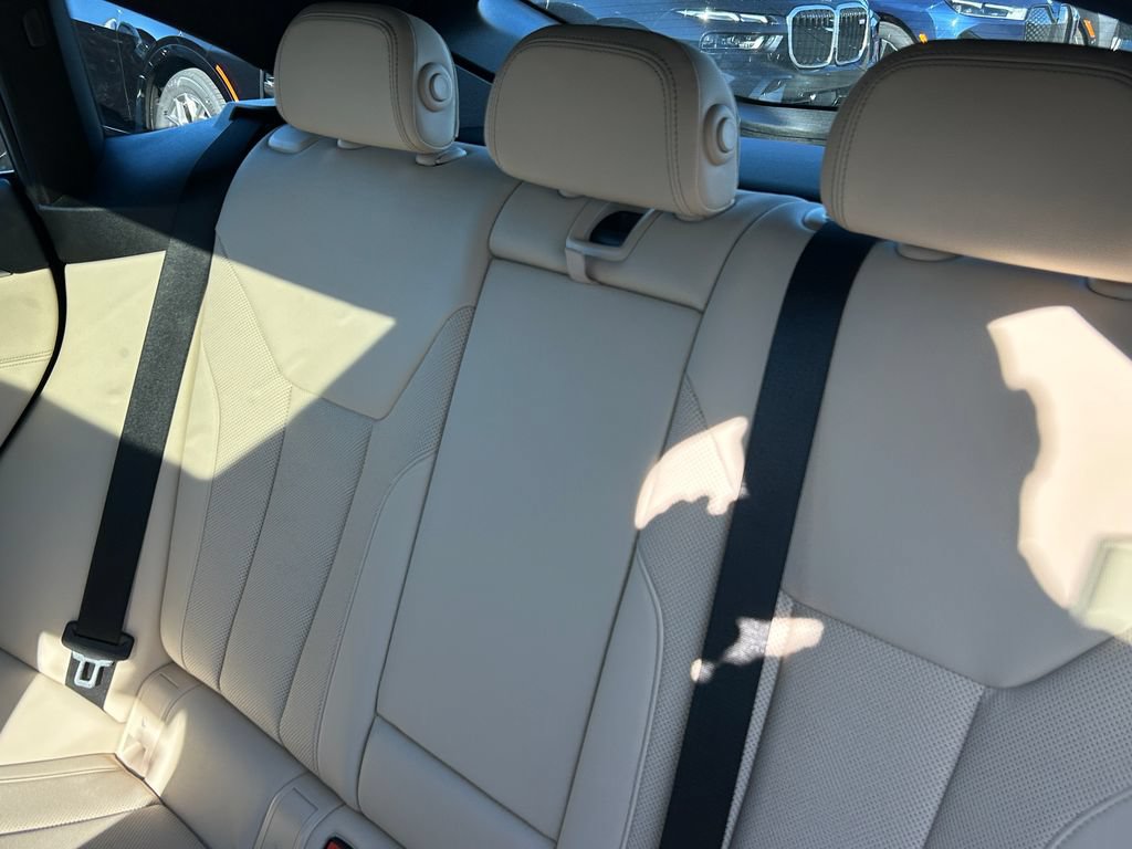 Used 2023 BMW i4 eDrive40 w/ Premium Package RWD image 32