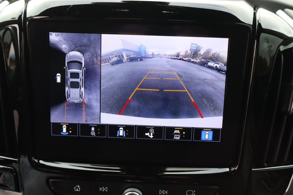 Used 2022 Chevrolet Traverse Premier w/ Redline Edition AWD/4WD image 15