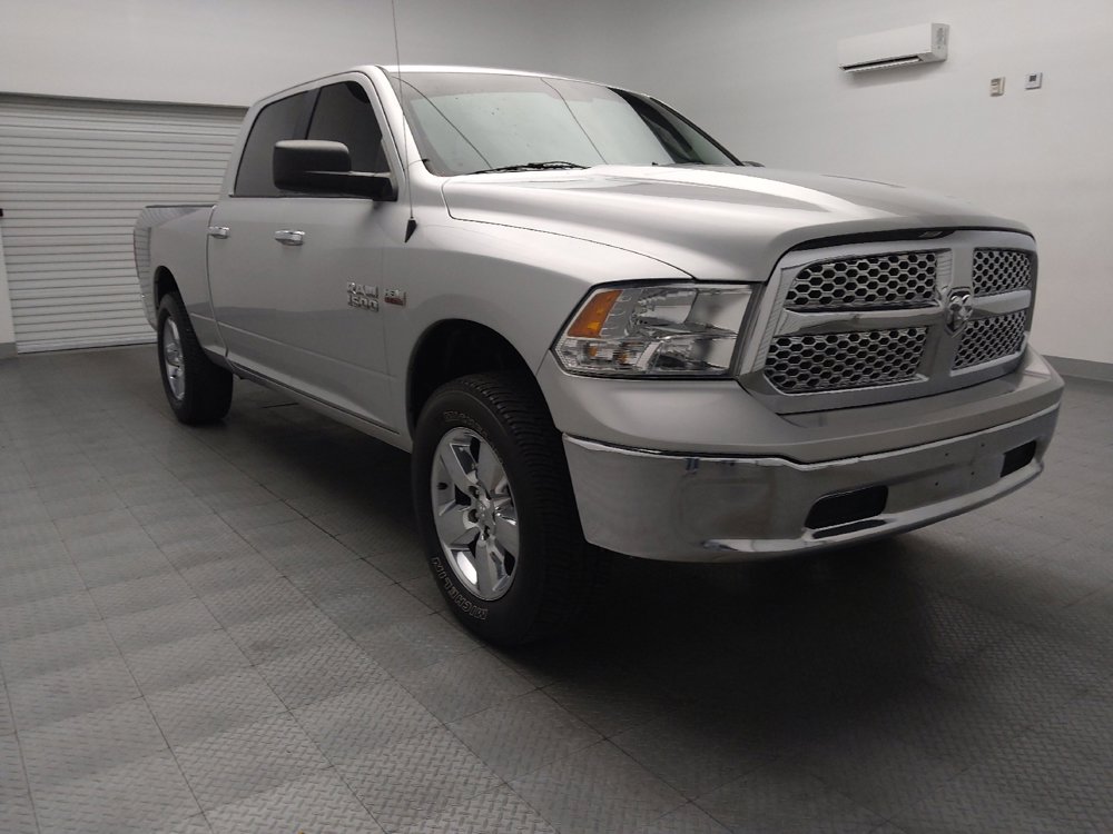 Used 2017 RAM 1500 Classic SLT AWD/4WD image 13