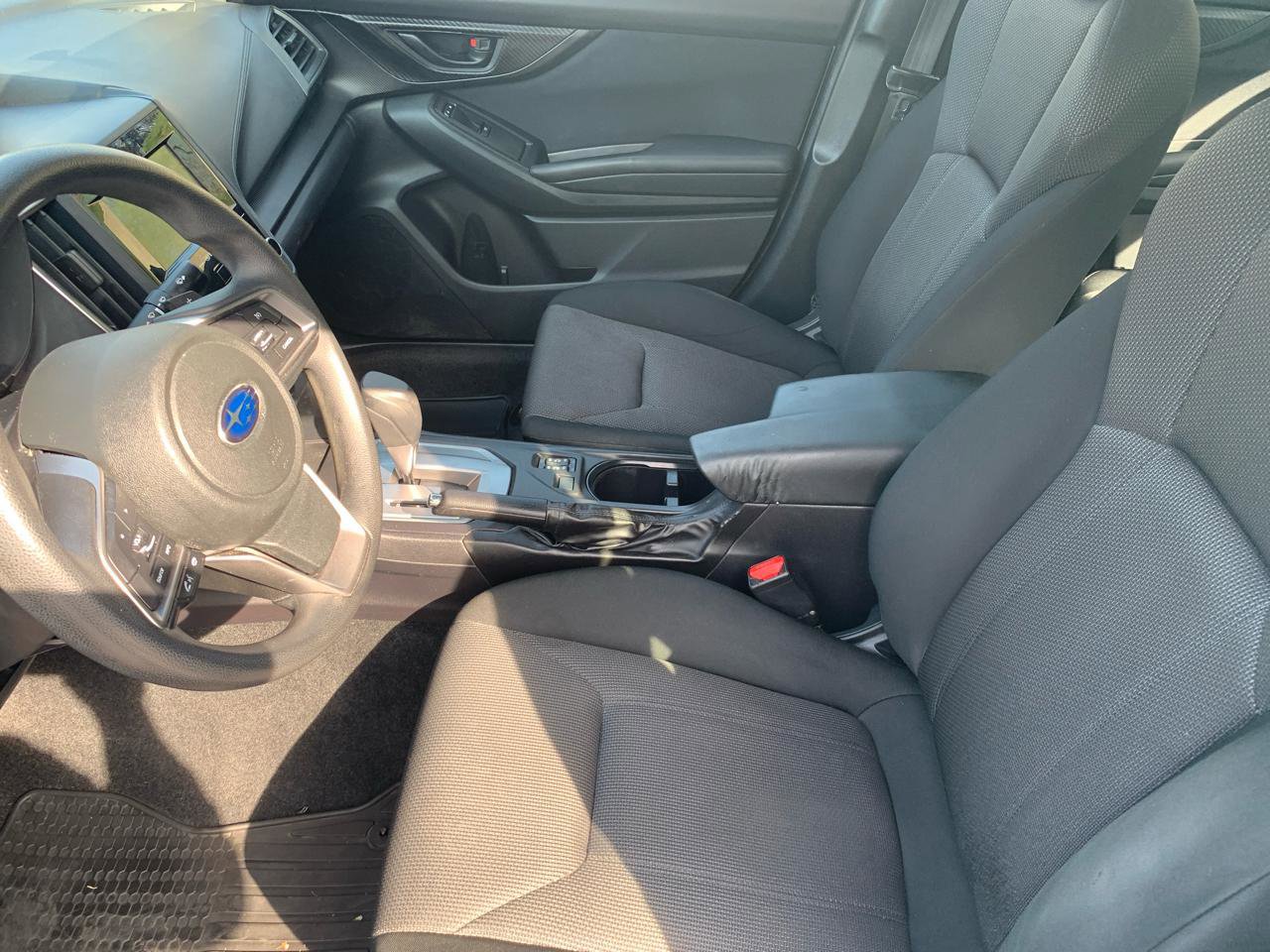 Used 2017 Subaru Impreza 2.0i Premium image 9