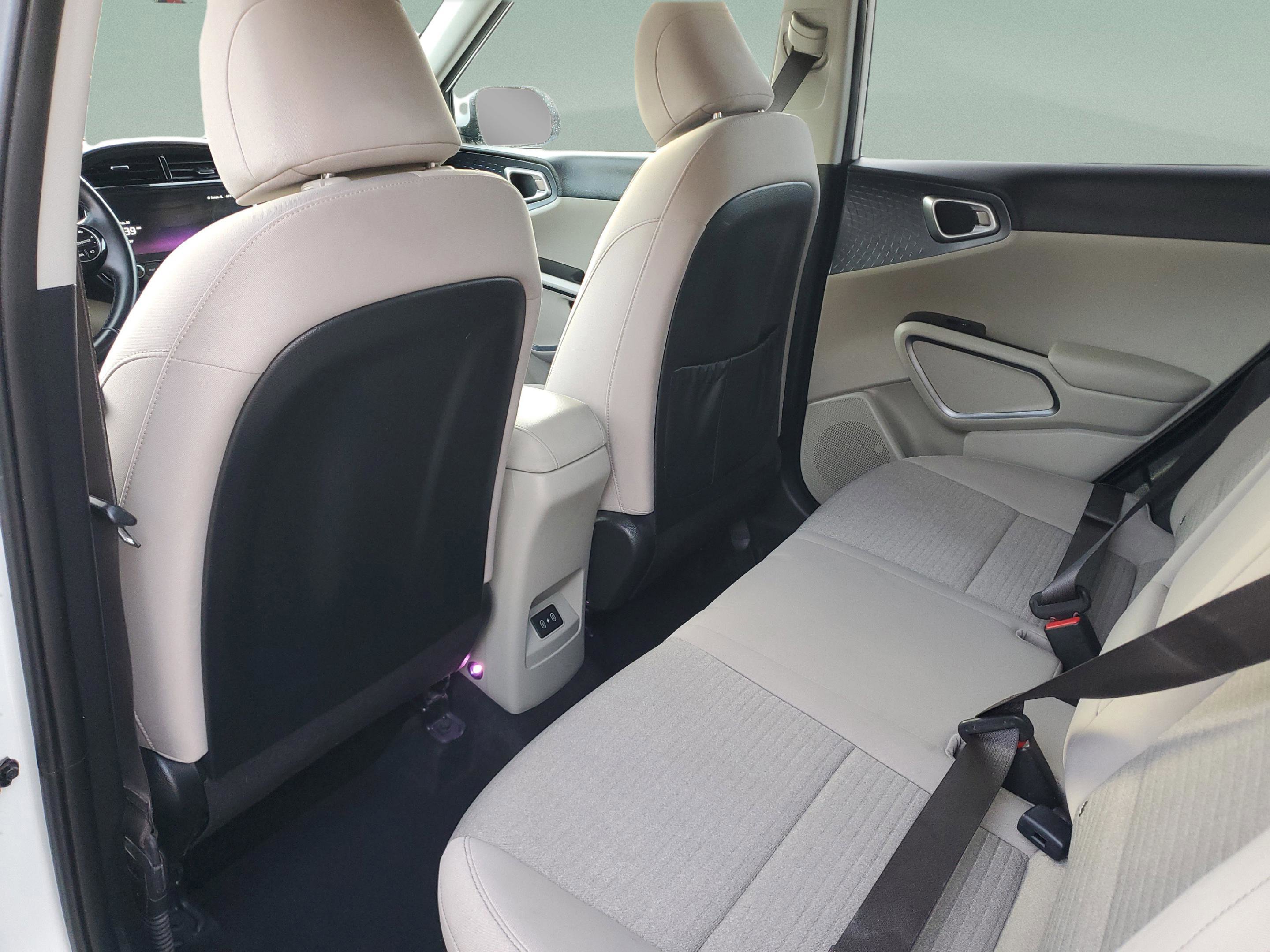 Certified 2023 Kia Soul EX image 9