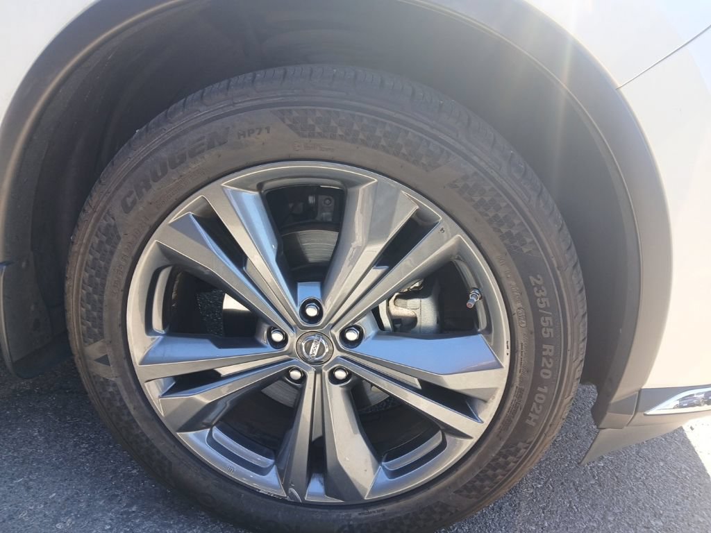 Used 2019 Nissan Murano Platinum w/ Cargo Package FWD image 3