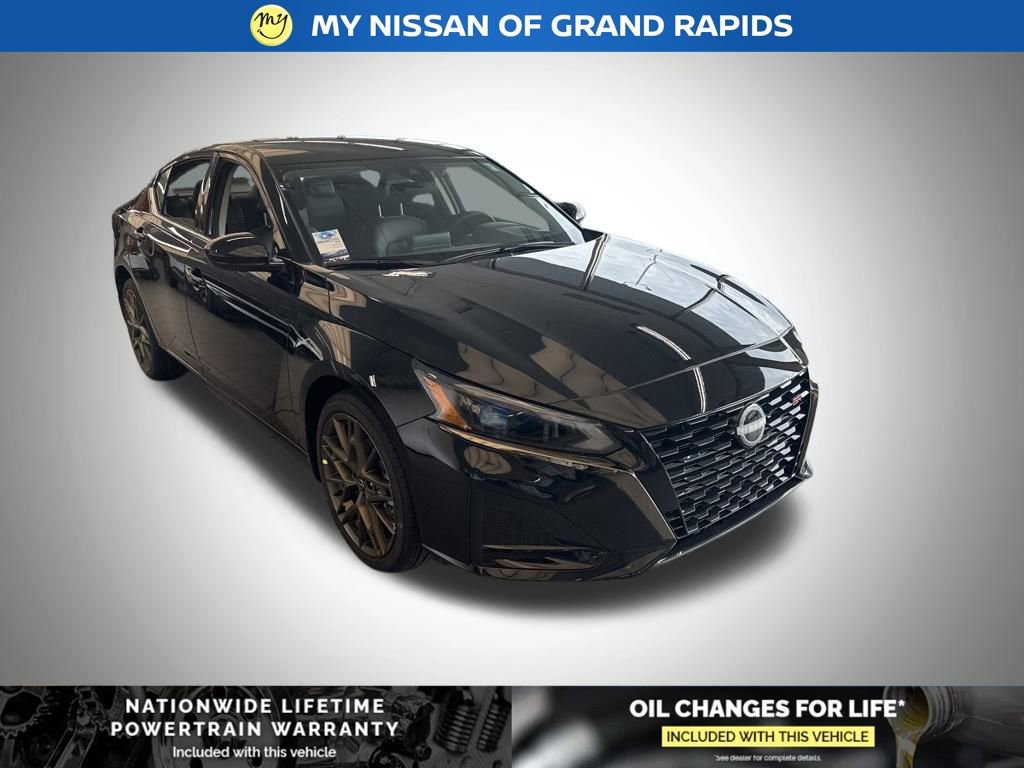 New 2025 Nissan Altima 2.5 SR image 1