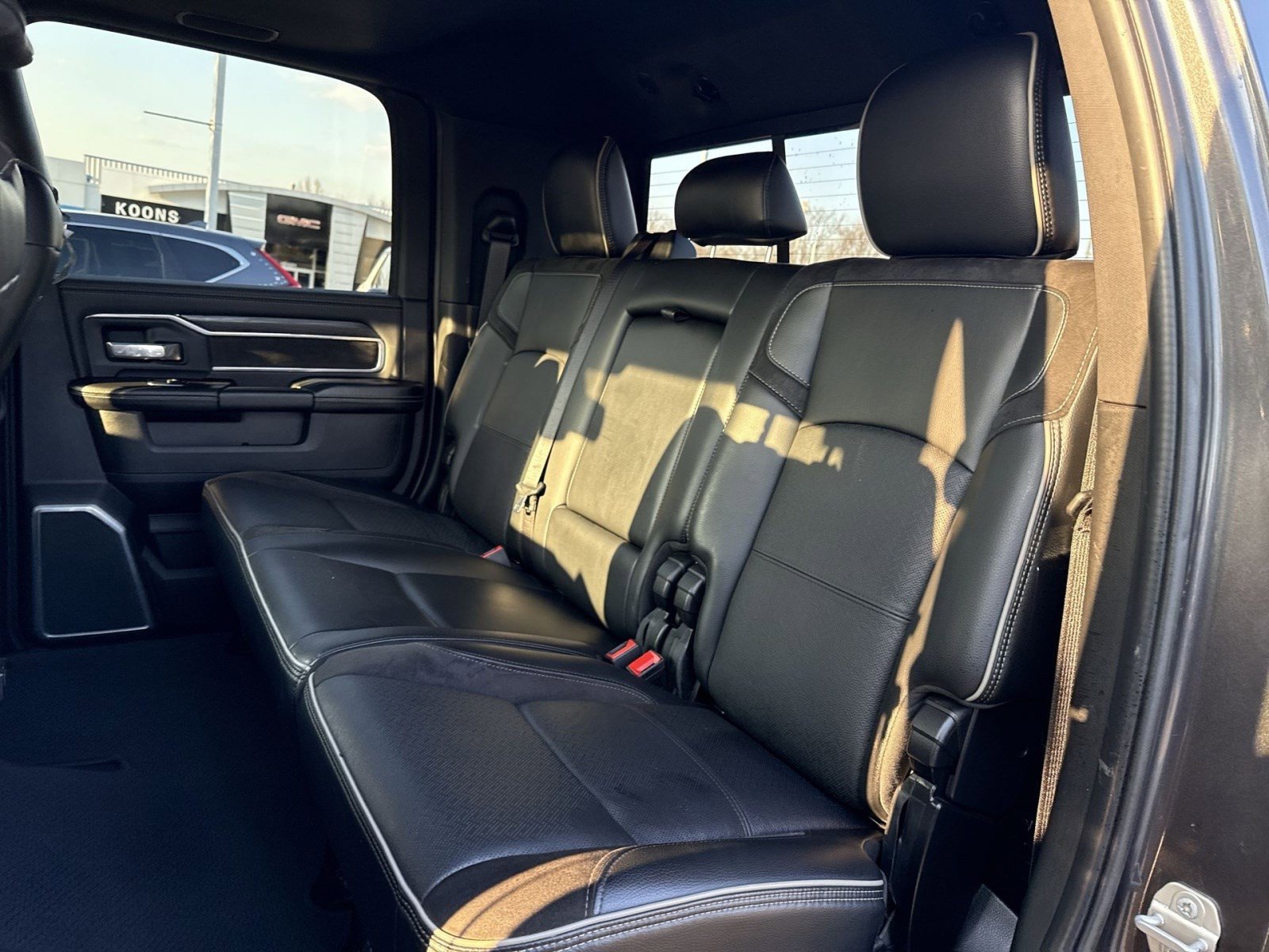 Used 2024 RAM 2500 Laramie w/ Night Edition image 23