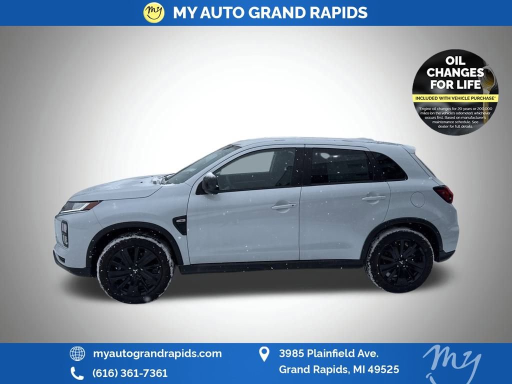 Used 2025 Mitsubishi Outlander Sport LE image 4