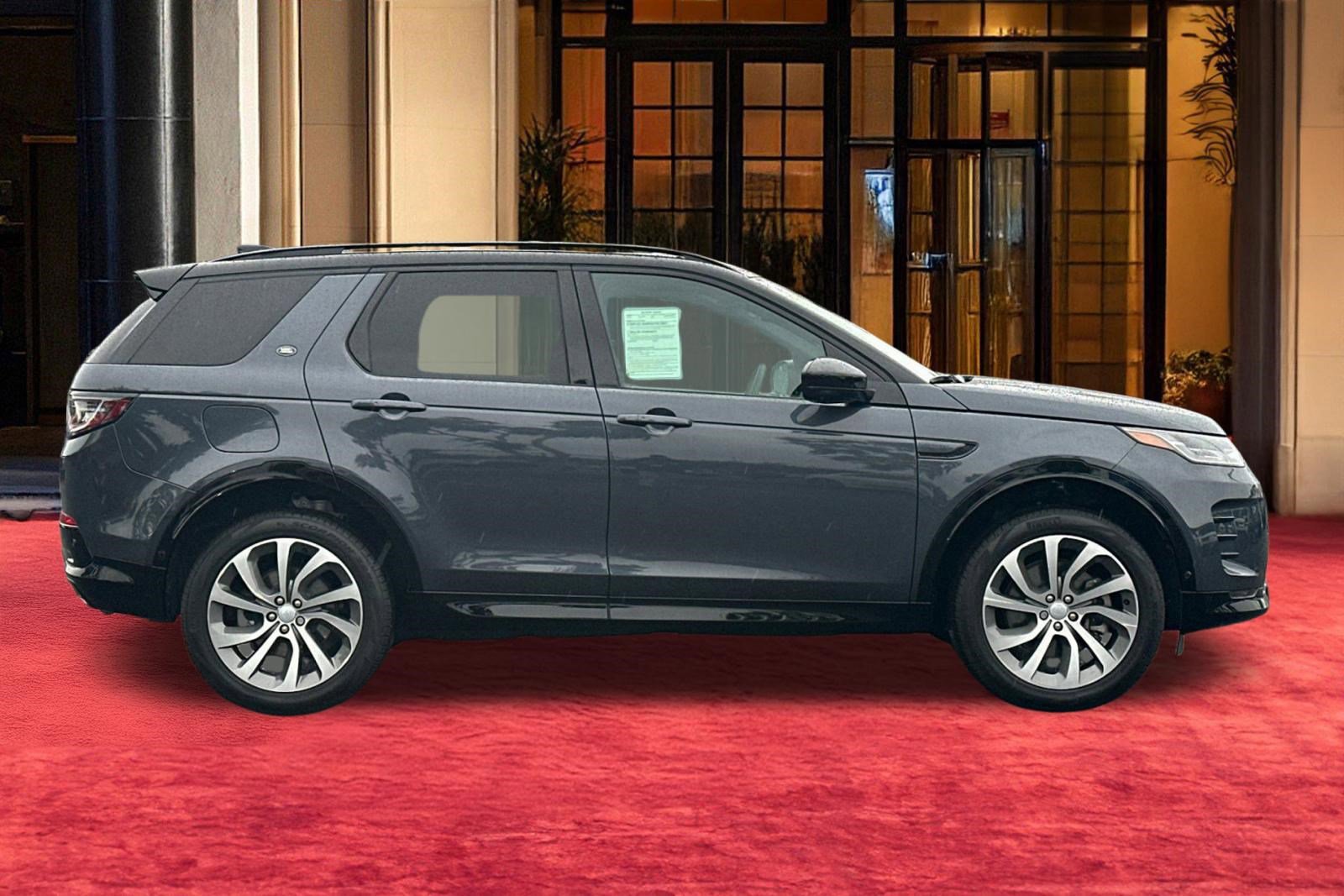Certified 2025 Land Rover Discovery Sport Dynamic SE AWD/4WD image 8