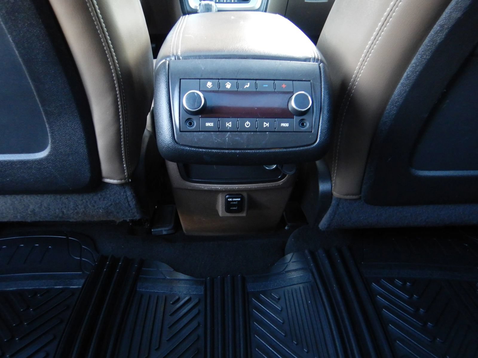 Used 2016 GMC Acadia SLT w/ Premium Edition AWD/4WD image 25